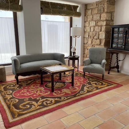 Apartamentos Tres Llaves Palacio De Vela De Los Cobos 乌贝达 外观 照片