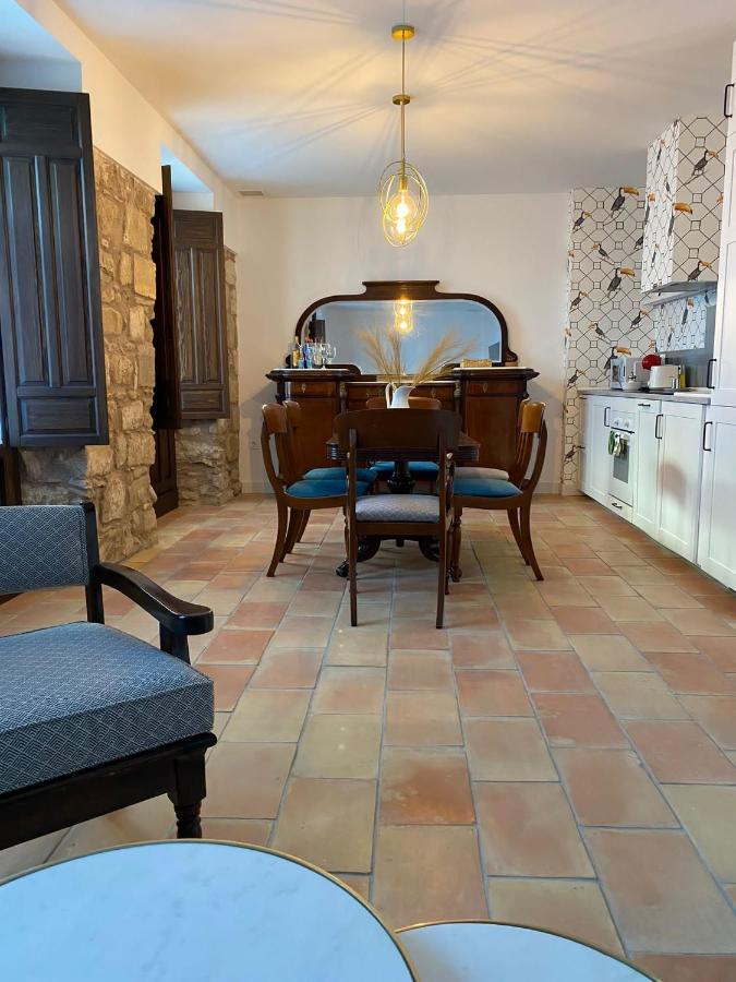 Apartamentos Tres Llaves Palacio De Vela De Los Cobos 乌贝达 外观 照片